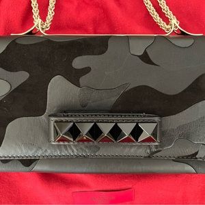 Valentino Garavani Rockstud Leather Clutch with Removable Chain Shoulder Bag